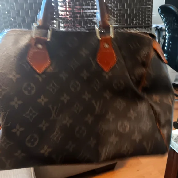 Handbag Lv Bowling Ball Bag Bowling Ball Style Authentic LV Has A